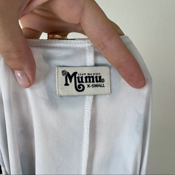 Show Me Your MuMu Floral Multicolored V Neck Flutter Sleeve Mini Dress Sz XS - Picture 2 of 8